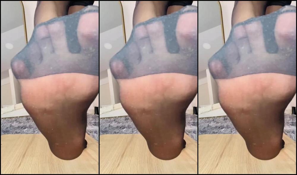 Gigi Feet Nicknamed Gigift 05 31 2025 Onlyfans Video Come And Play With My Socks Feet Play