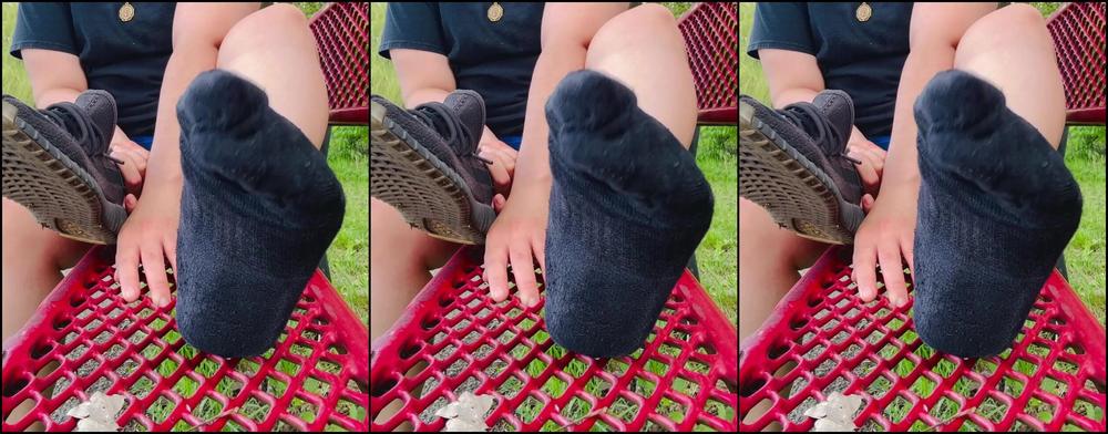 Soleswithlola Nicknamed Soleswithlola 05 15 2025 Onlyfans Video Post Jog Sock And Shoe Removal We Did 3Miles Today And I Know Your Craving