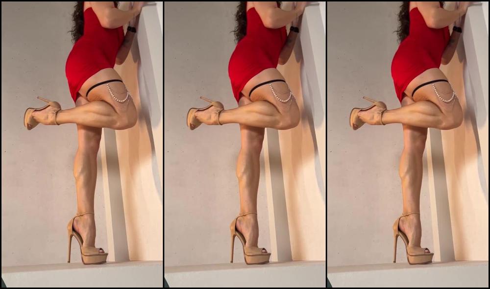 Princess Anastasia Nicknamed Anastasialegs 11 26 2025 Onlyfans Video Walking Slowly Up The Stairs In High Heels