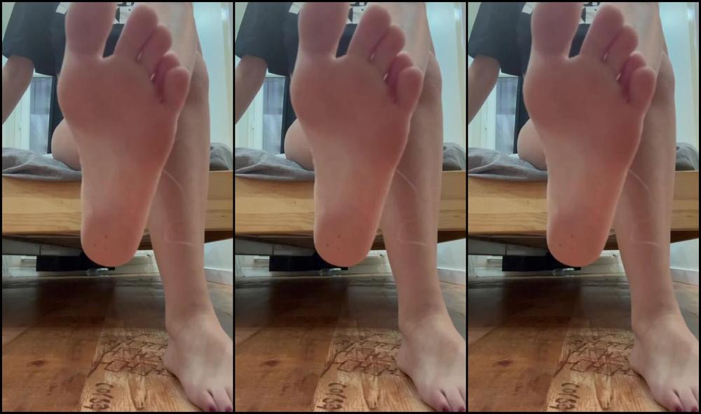 Onlyfans Princessdoga humiliates Yokx with her feet and femdom skills in HumulParation Video