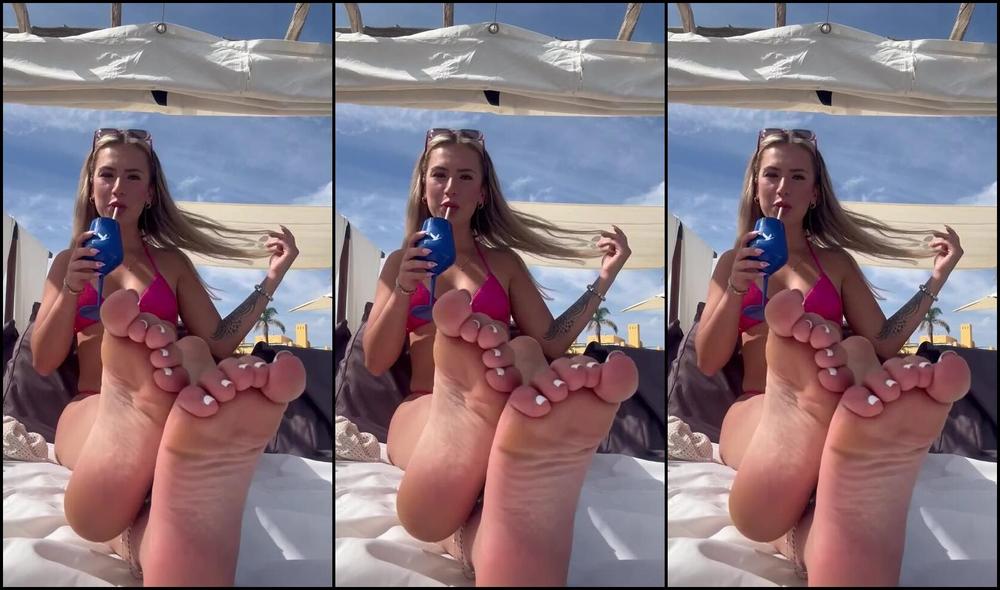 Bellayourgod's Onlyfans Video: I Need A Good Boy To Get Me Off On Beach Club Nights