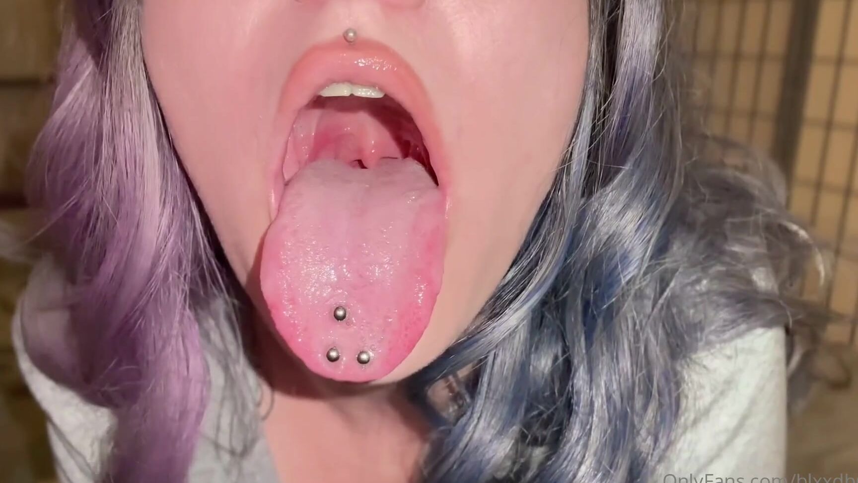 Blxxd Bunny Nicknamed Blxxdbunny 12 20 2024 Onlyfans Video Literally Just A Video Of My Mouthtongue Throat Spit Drool Fixation