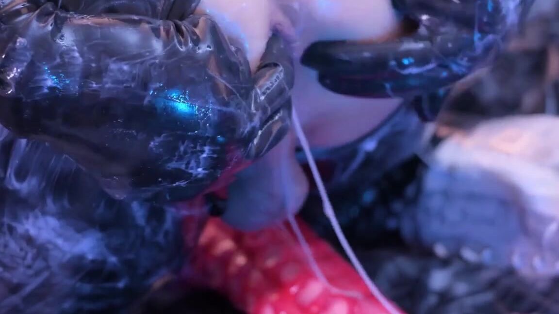 Vanillamuddy's Latex Suit & Huge Tentacle are the Only Things You Need To Enjoy The First Part of This Femdom Video