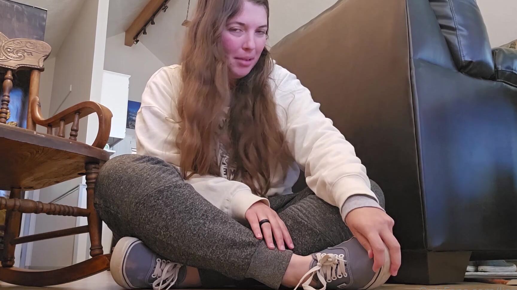 Lisa Asmr's Onlyfans Exclusive Video: Smell the Smell of Your Feet in This Exclusive Rp Video