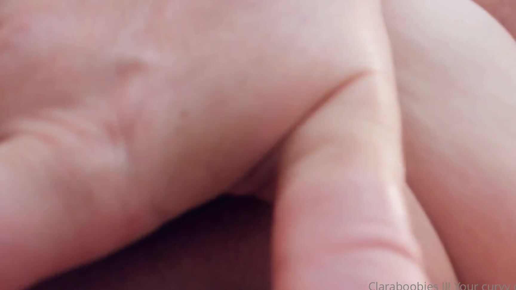 Onlyfans gets her feet dirty with Claraboobies' Claraboobs - 2025