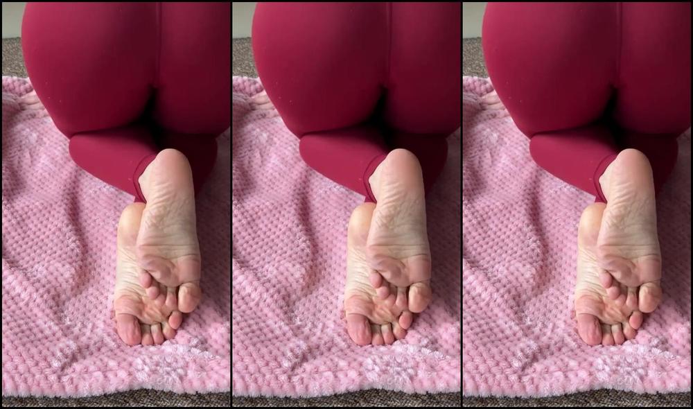 Joyfullfeet Nicknamed Joyfullfeet 08 04 2024 Onlyfans Video It S Only 1 Minute Long