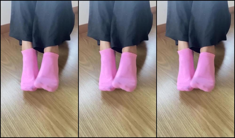 Gigi Feet Nicknamed Gifeet06 12 01 2025 Onlyfans Video Tirando As Meias