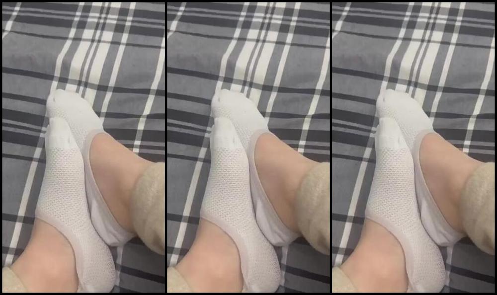 Princessdoga's OnlyFans Video Leaked: Femdom Foot Dominance with Princessdoga