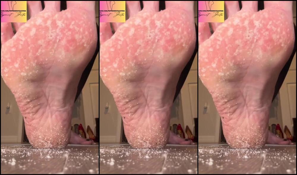 Peppermint Giantess Nicknamed Peppermintgiantess 11 14 2025 Onlyfans Video Pathetic Specks Of Dust