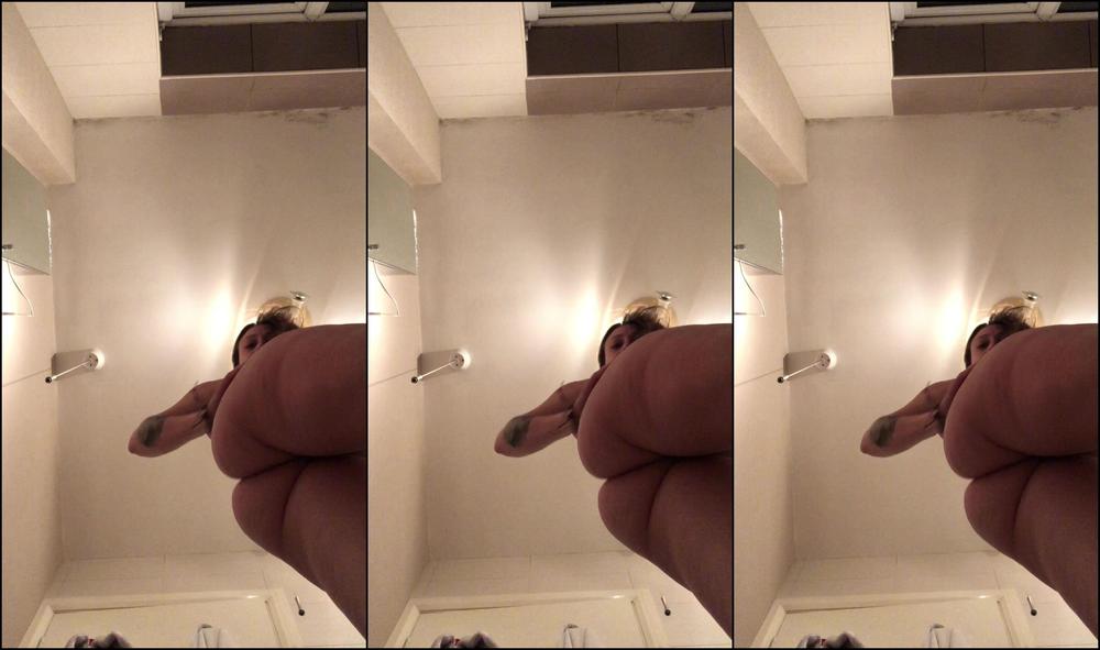 "SuzieLove212" finger fucking, milf, pov, pussy play, spanking POV View From Below Manyvids