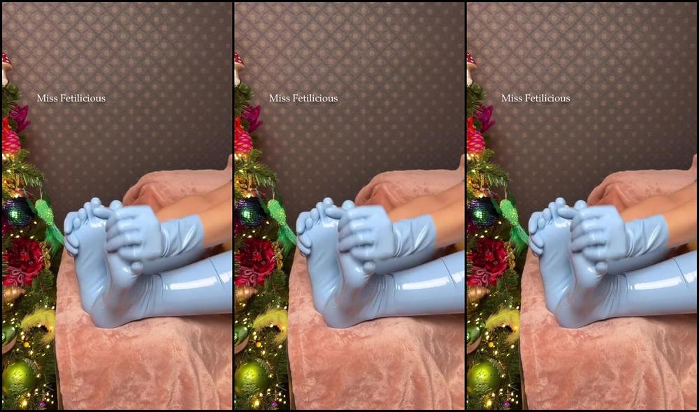 Miss Fetilicious, the onlyfans.com babe, gets down and dirty in her first ever video!