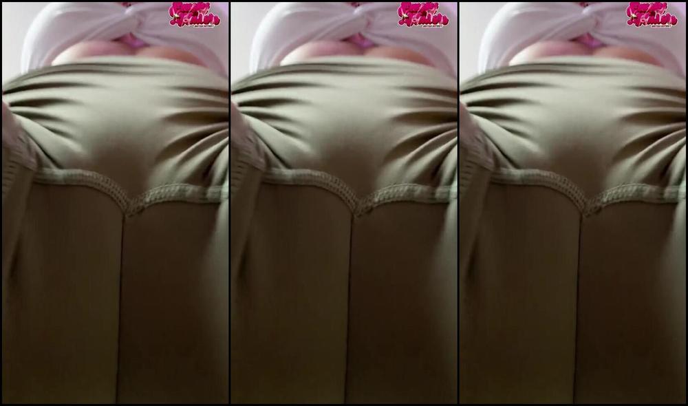 Emily Walters dominates and humiliates with her feet in Onlyfans video Day 6