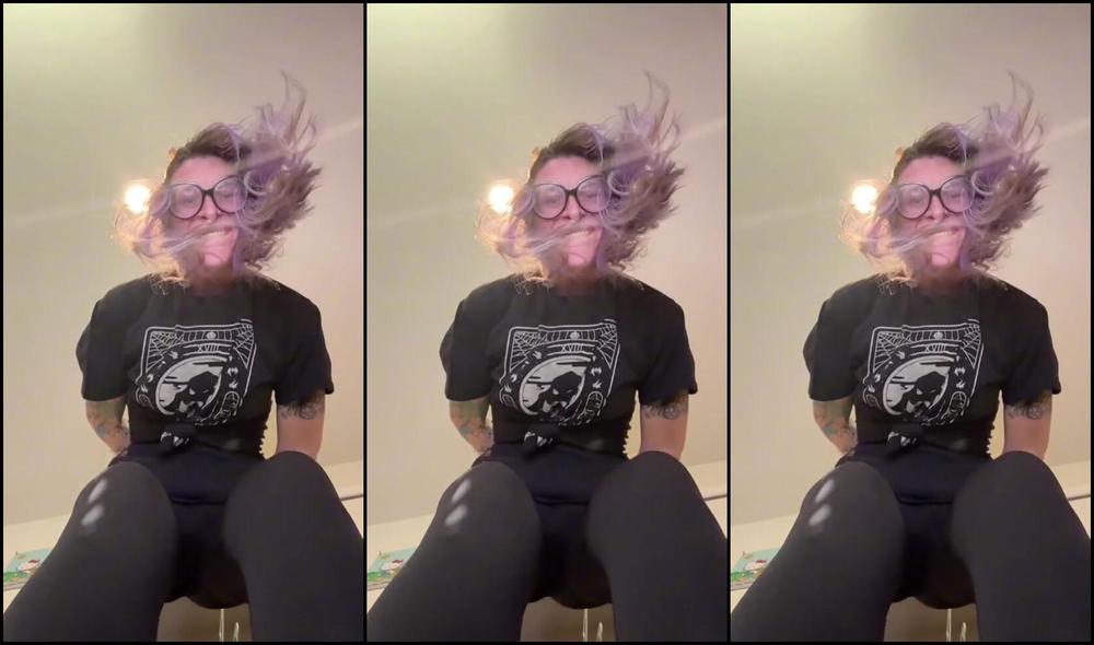 Peppermint Giantess Nicknamed Peppermintgiantess 10 19 2025 Onlyfans Video Big Mean Giantess Giving You A Reality Check