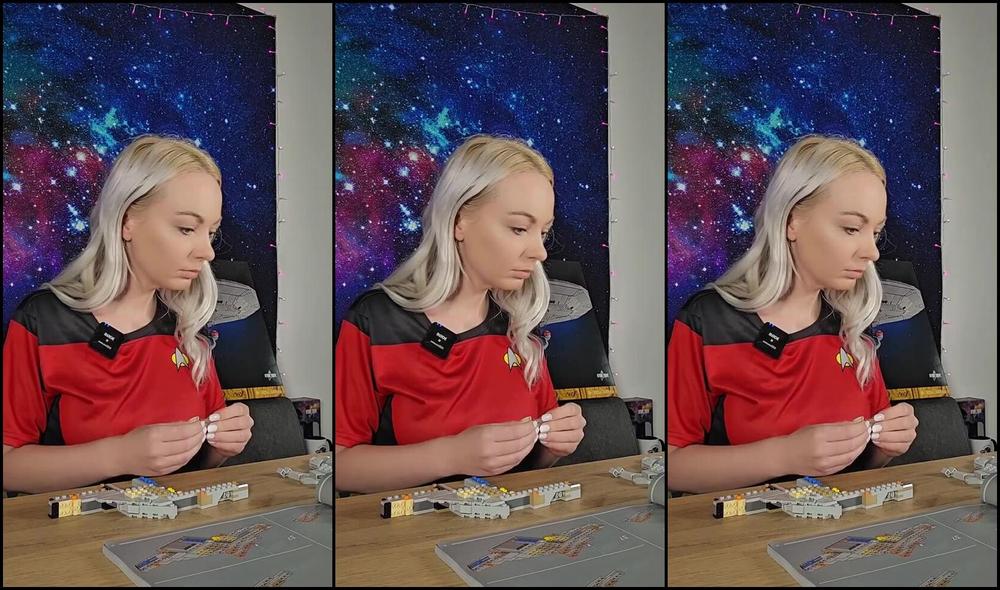 Chloe Hill Nicknamed Chloxxhill 12 30 2025 Onlyfans Video Bag 2 Of Building The Lego D Find My Topless Building In Your Dm S