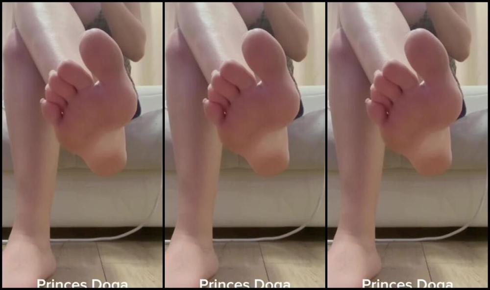 Princessdoga's 10th anniversary - Onlyfans Video: Mistress dominates with feet & femdom