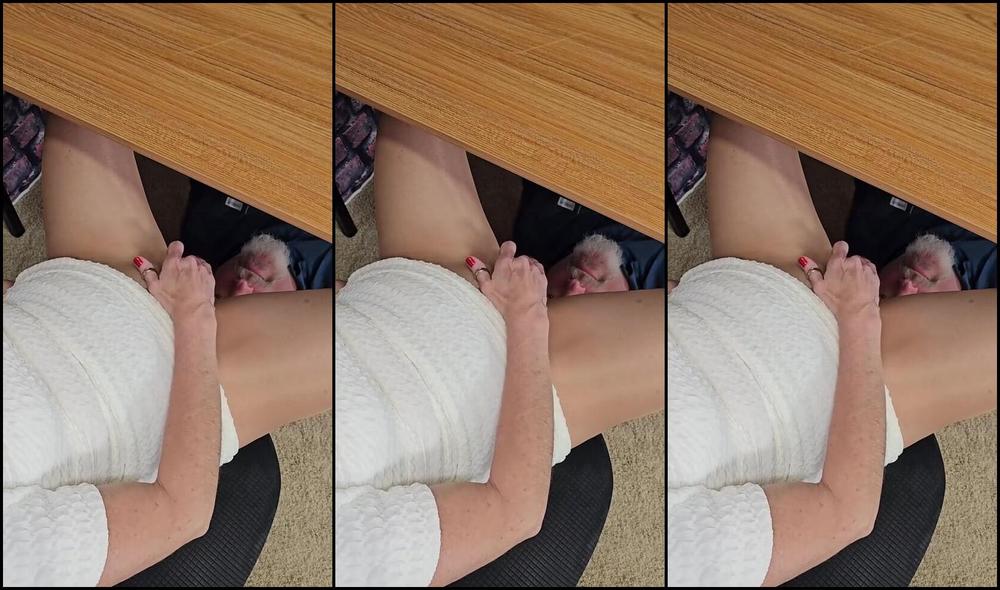 Watch Onlyfans Video Good Morning Happy Friday Friday In The Office Onlyfans Video