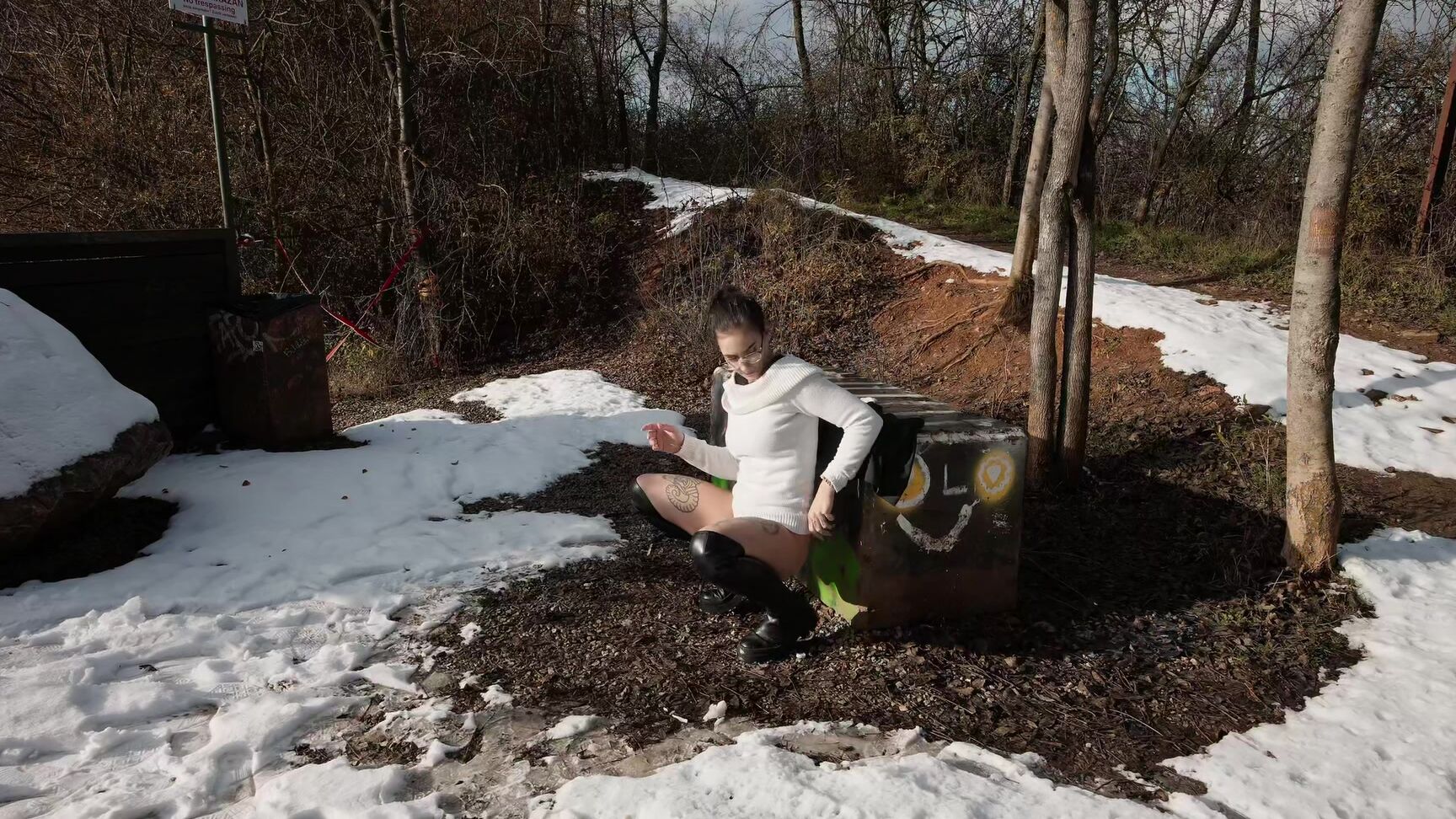 Alexa Throat First Snow 2025 - Watch as a mature babe gets frisky with her dildo and fisting tools