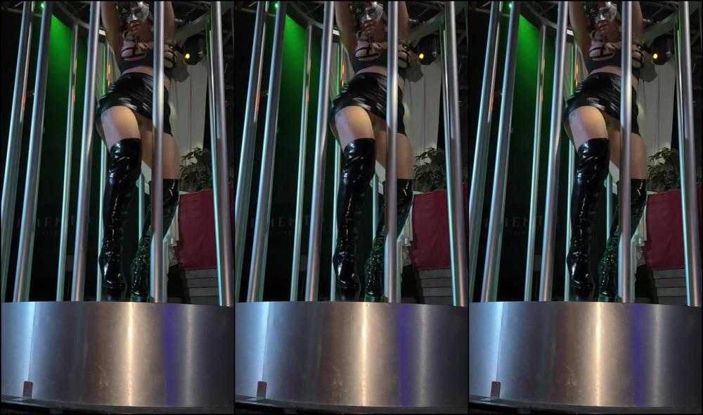 This Is How I Have Fun When I Go To A Private Club For Couple Exchange Mia Alexis Queen