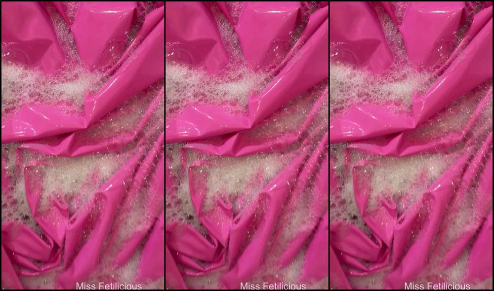 Miss Fetilicious is a kinky onlyfans video - I made latex sheets for her to use in her new bed!