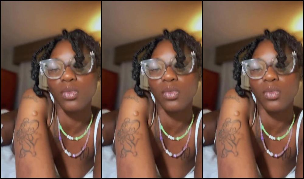 Leaked Onlyfans video of Brownieeezcakes dominating and humiliating her submissive with kinky brownieeez cakes fetish