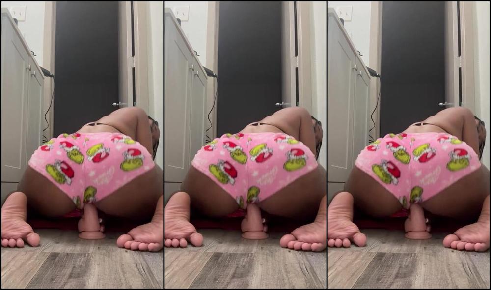 Onlyfans Video: Lil Tease - Thelittprincess 01 - Foot Fetish with Mistress and Onlyfans