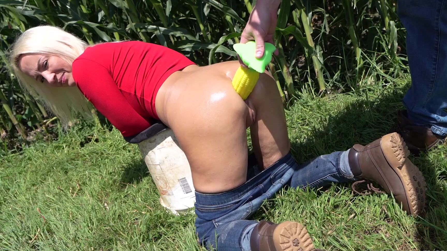Sam Zee Nicknamed Samzee 10 28 2025 Onlyfans Video Doggy While Getting Corn Holed
