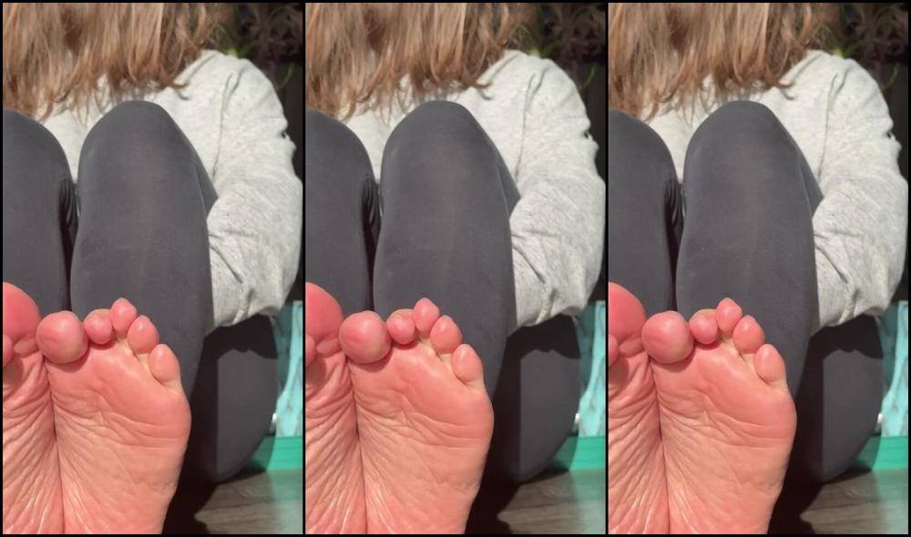 Joyfullfeet Nicknamed Joyfullfeet 07 10 2025 Onlyfans Video Sun Out Soles Out
