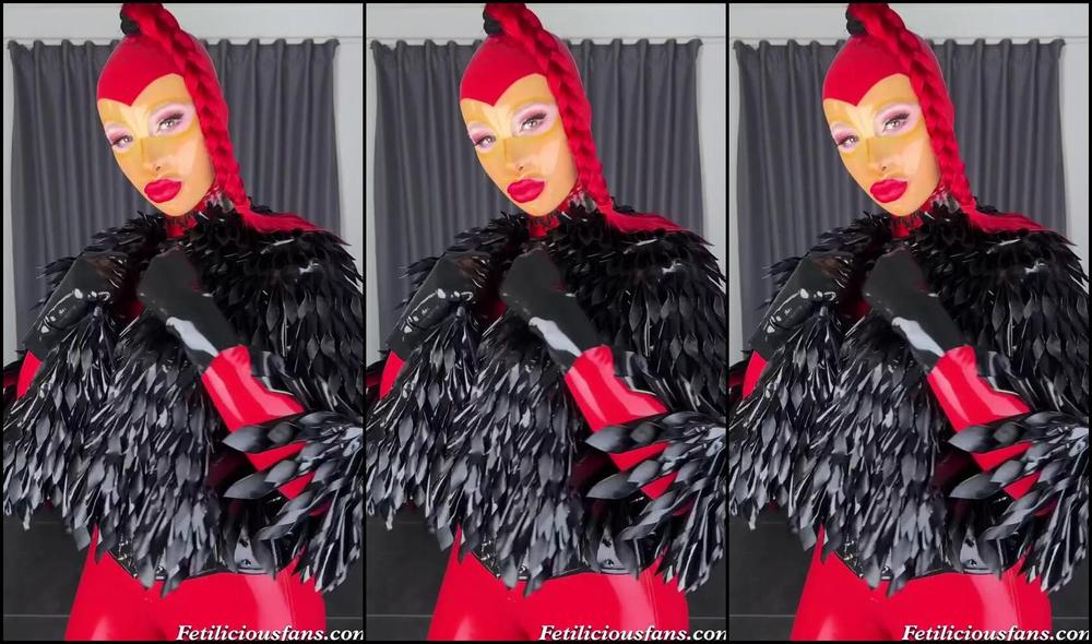 Miss Fetilicious gets her shiny curves teased in Onlyfans Video You Can T Resist My Shiny Curves