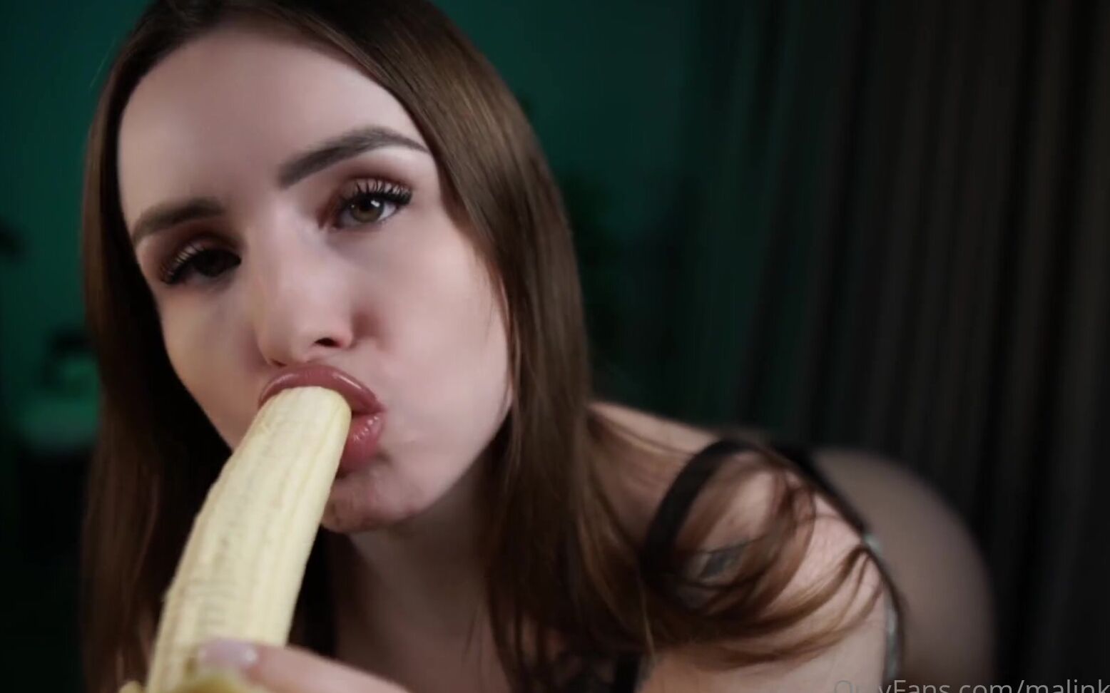 Juicybaby Nicknamed Malinkaa98 04 11 2025 Onlyfans Video Asmr Joi Your Online Gf Rp That Will Do Everything For Her Daddy Banana