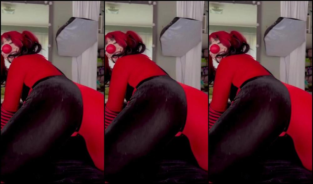 Blxxd Bunny Nicknamed Blxxdbunny 10 22 2024 Onlyfans Video Cutting Some Holes In My Outfit