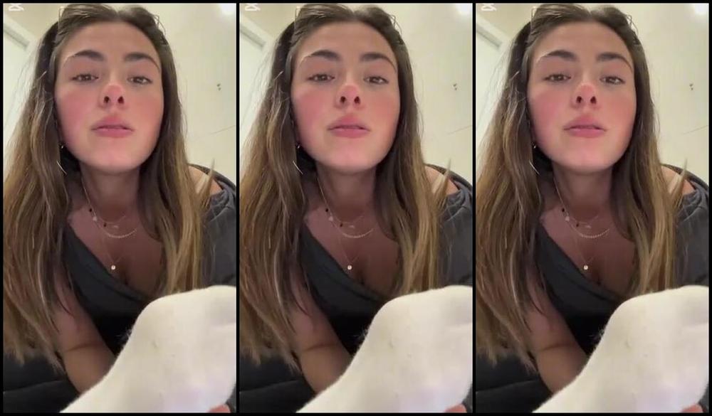 Watch Onlyfans, the femdom mistress, dominate her submissive with her hot moringapazz body in this 2025 Onlyfans video