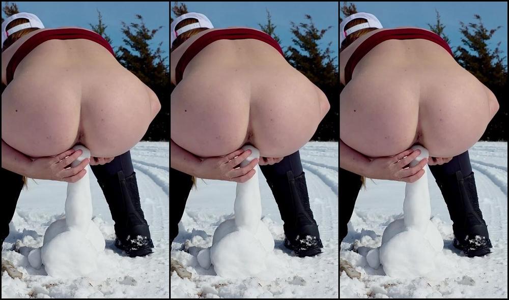 Onlyfans Video: Naughty Red Farmgirl 02 - A Snowy Day With Feet, Fingering, And A Hard Dick