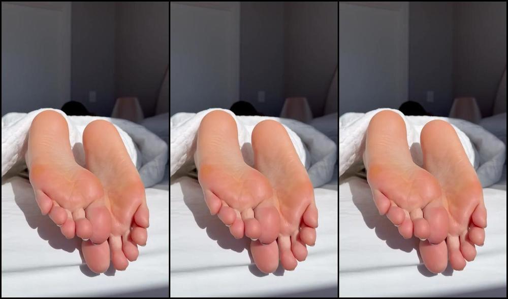 Alice Olsson Nicknamed Aliceexolsson 02 24 2025 Onlyfans Video Morning Sun Shining On My Soles