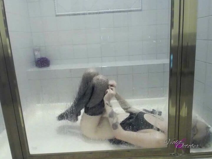 VioletOctober strips down and cums in the shower - MultipleVids