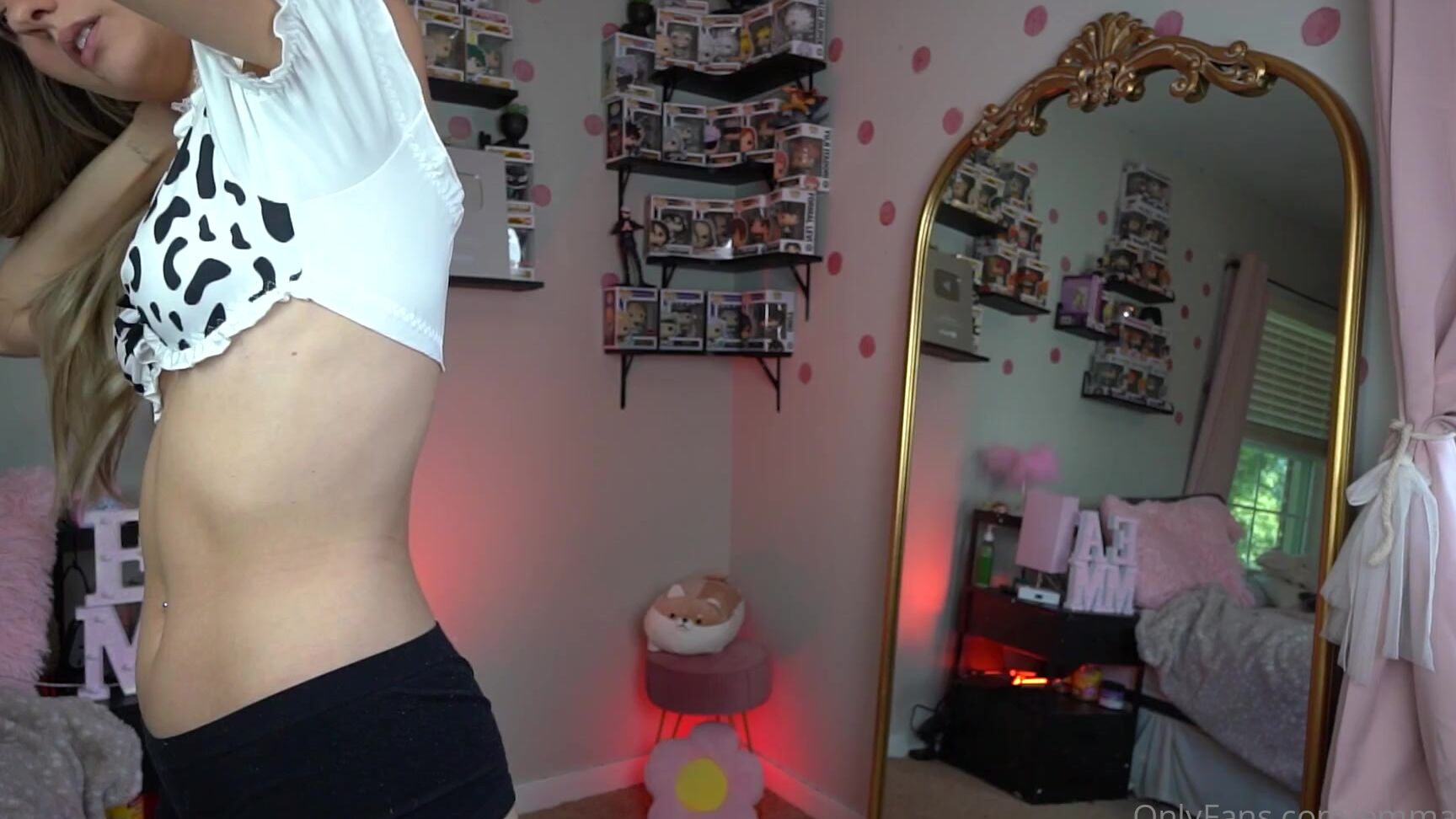 Emma Sirus Nicknamed Emmasirus 10 13 2024 Onlyfans Video 4 Brand New Try On Haul Bts We Have 1 Tights Try On Hauls And 3