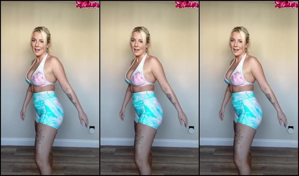 Emily Walters dominates with feet & squats on camera for Onlyfans Day 5 challenge