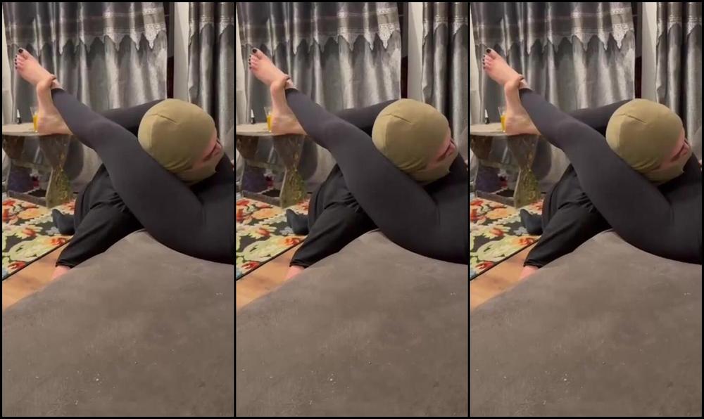 Onlyfans Foot Fetish: Princessdoga dominates in wrestling with her princess sidekicks