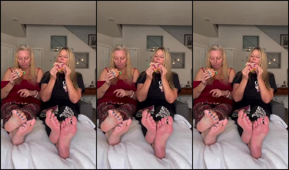 Wonderfeetwoman Nicknamed Wonderfeetwoman 10 30 2024 Onlyfans Video Sweetesthangsfeet And I Eating A Krabby Patty From Pinkbox Doughnuts