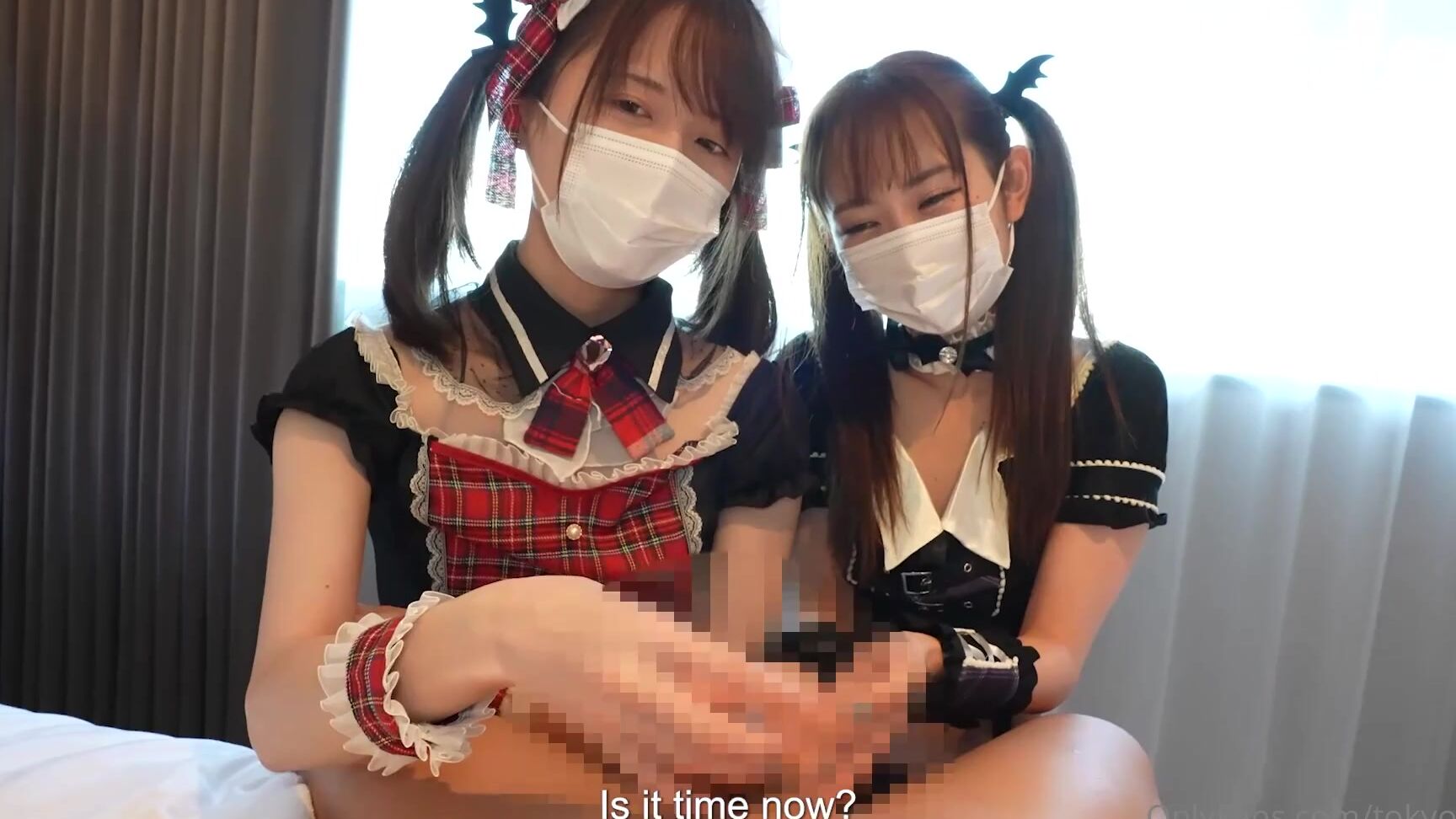 Tokyodolls and Kiuchisan's hot threesome: A succubus costume handjob with a femdom twist