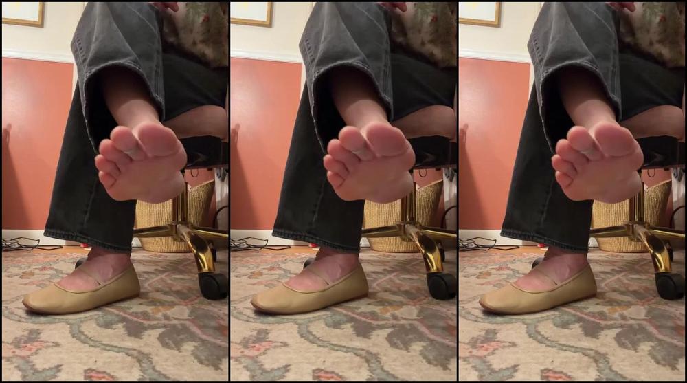 Nicknamed Funkfyfeetgurl5150 gets naughty with onlyfans in 2025 video