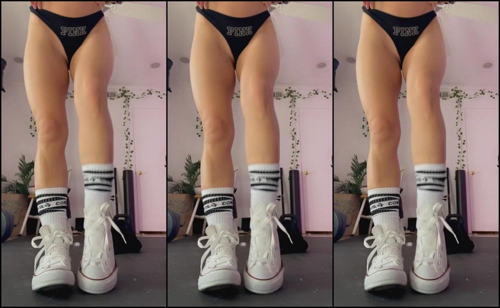 KatoPunk Giantess gets wild with foot fetish and spreads her legs wide open