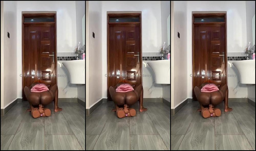 Sexxyy Daisy Nicknamed Sexxyy Daisy 06 20 2025 Onlyfans Video This Is How To Fuck Someone On The Floor