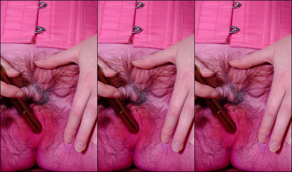 "MadameBeatrix" cosplay, pantyhose, tights fetish, nylons, nylons fetish Marie Antionette Vibrates Hairy Pussy in Seamless Pantyhose Manyvids