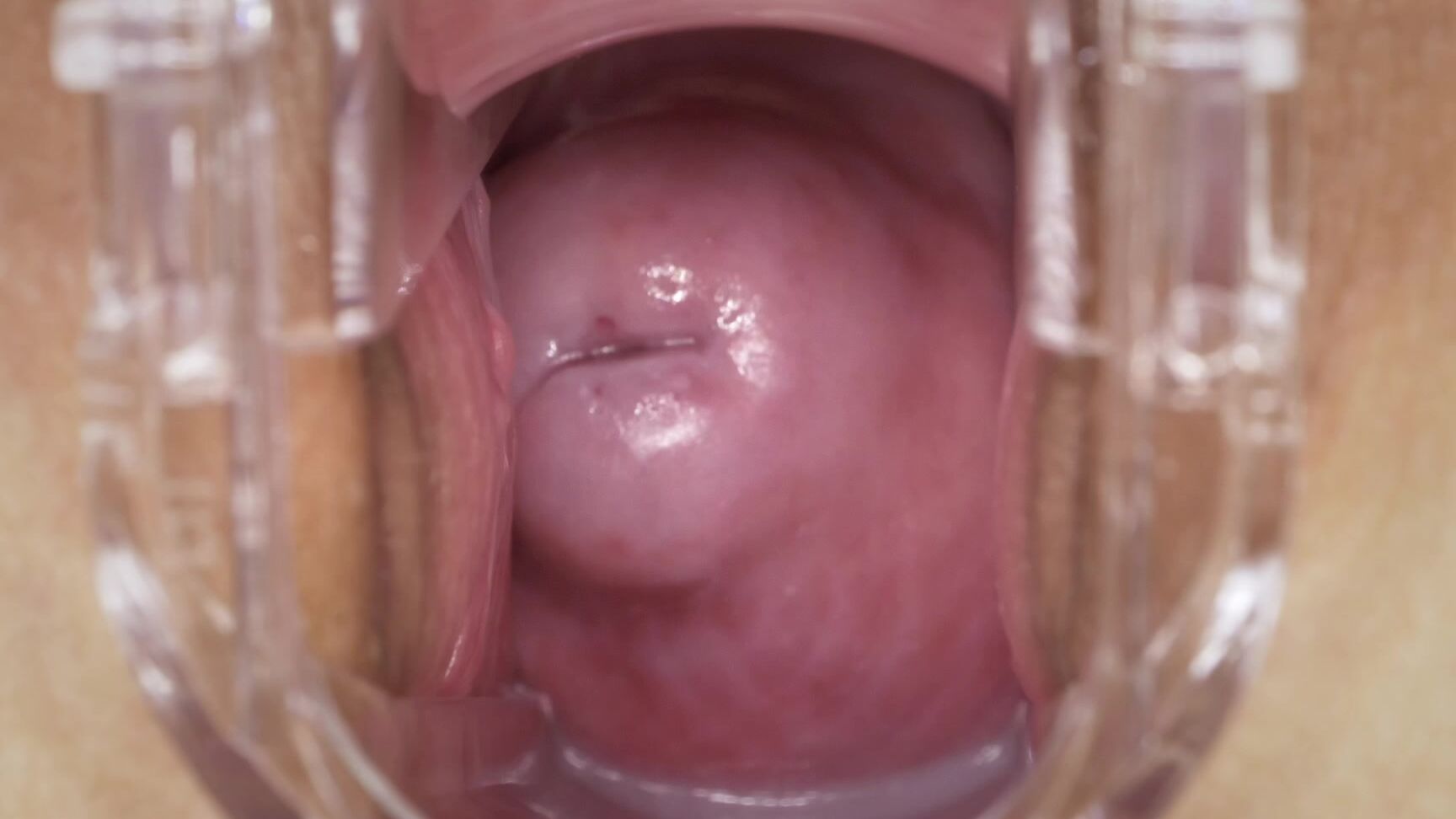 Watch Lucy Mendez get frisky with her clit and fisting in close-up action!