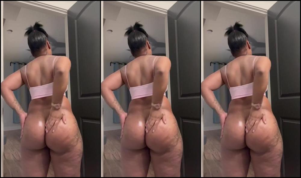 Onlyfans: Thelittprincess 02 - The ultimate femdom mistress with a foot fetish