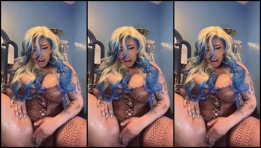 Lia Bluemoon Nicknamed Lia Bluemoon 02 24 2025 Onlyfans Video Woke Up Horny