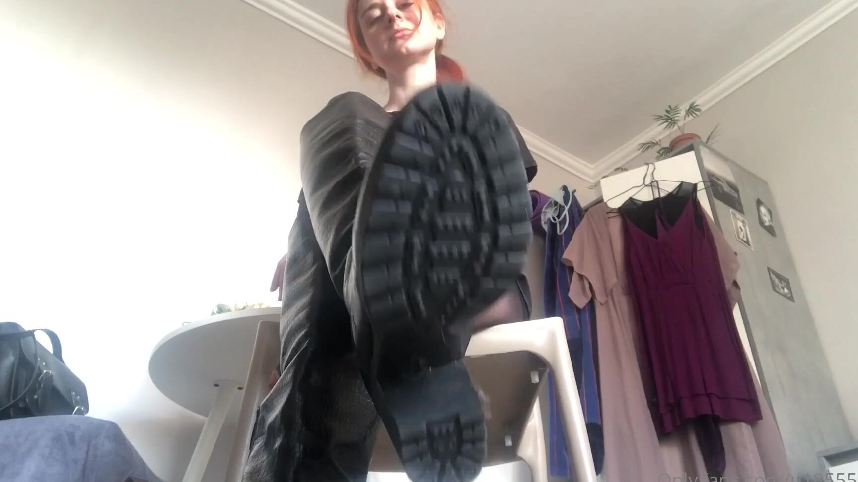 Kathrynne Feetgoddess 02 - Onlyfans Video Worship My Boots, My Feet Get Stuck!