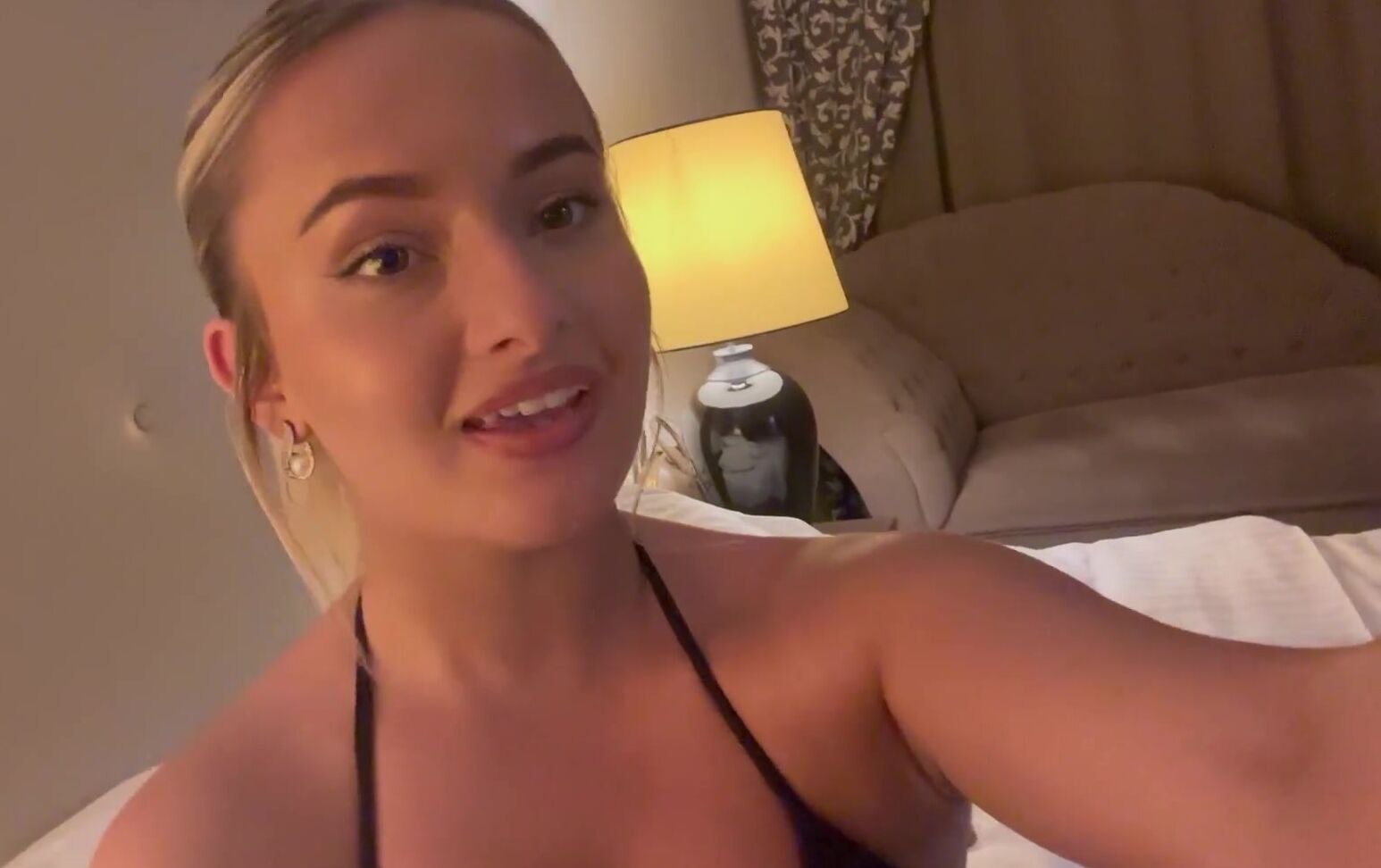 Georgiee Nicknamed Georgieeyxx 12 16 2024 Onlyfans Video Im In Poland For The Week Xx Tried To Post This Earlier But My Data Is