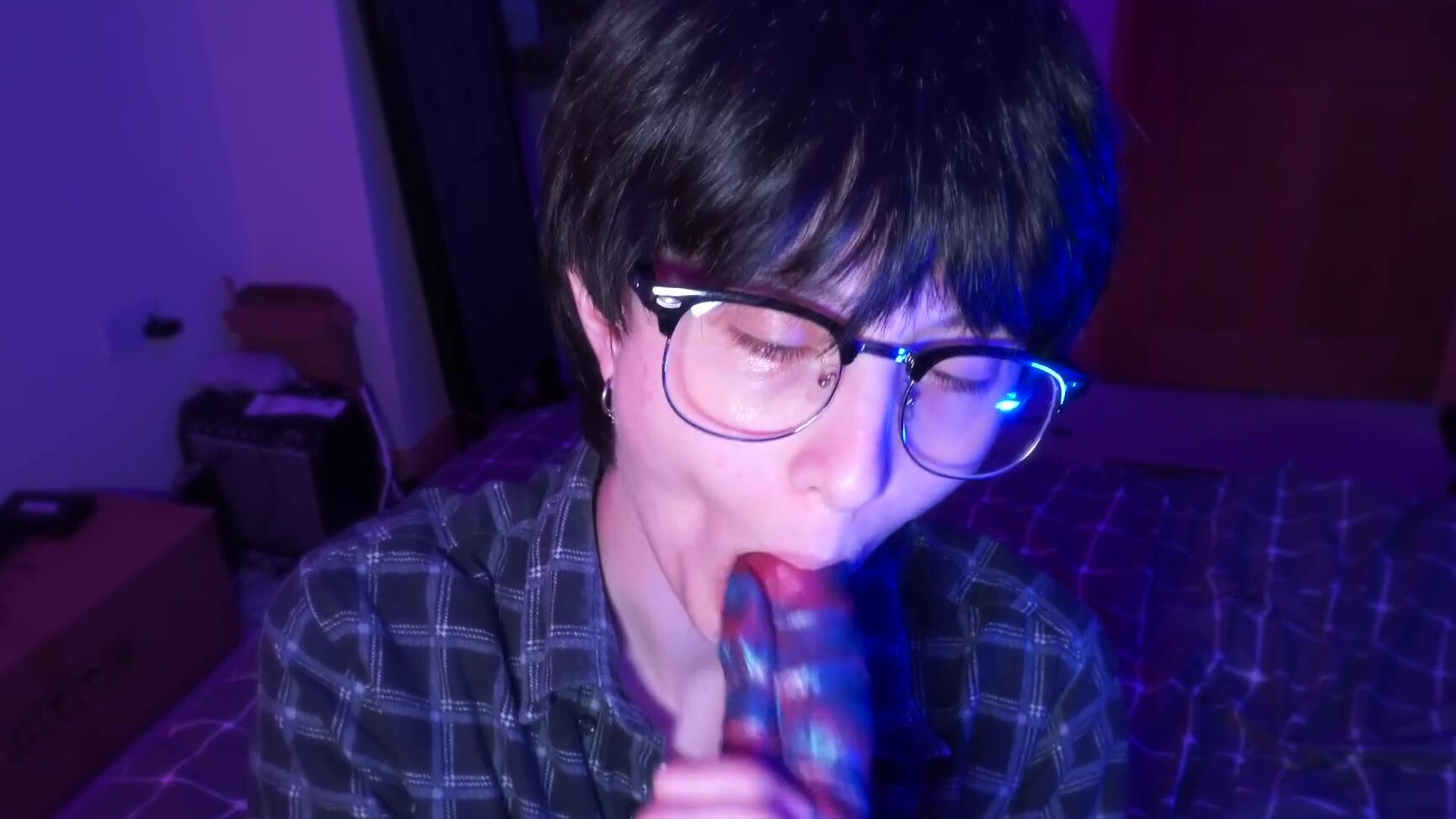 Luke Laine's OnlyFans Can't Get Enough of His Hardcore Deepthroat Skills