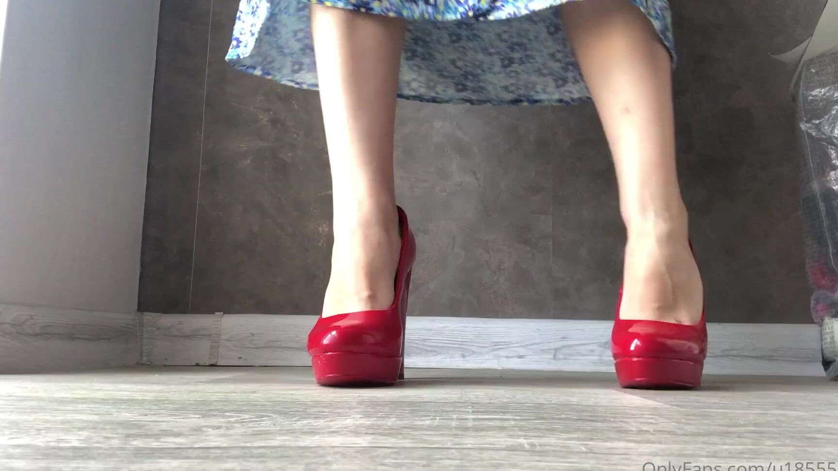 Kathrynne Feetgoddess dominates Onlyfans with her feet and heels